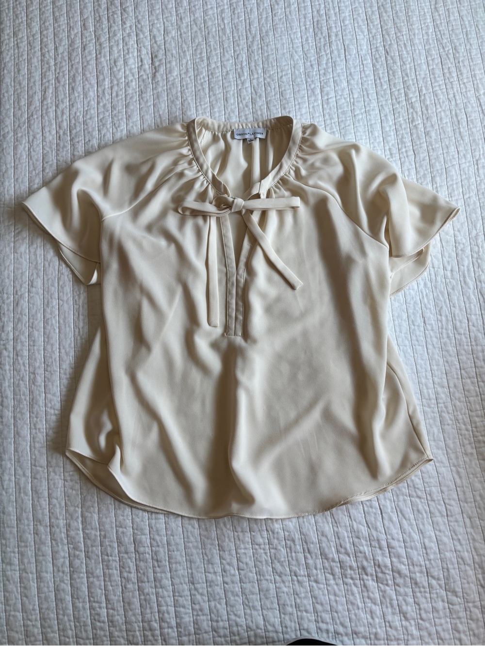Gibson Latimer Ivory Tie-Neck Short Sleeve Blouse